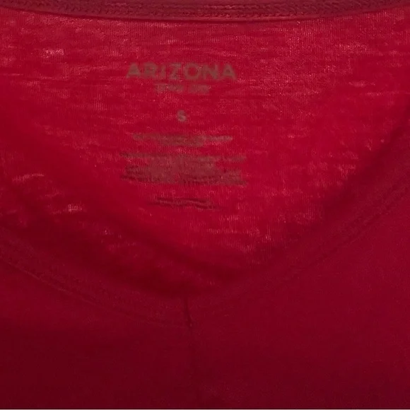 Arizona Red V-Neck Top - Picture 6 of 6